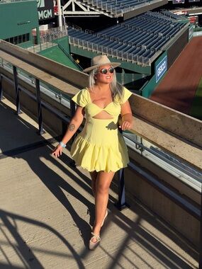 Revolve More to Come Yellow Puff-Skirt Adda Mini Dress L euc